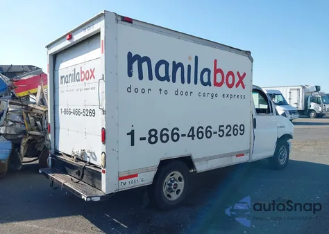 2003 GMC Savana Box Truck from USA, damaged, VIN 1GDGG31V231904805